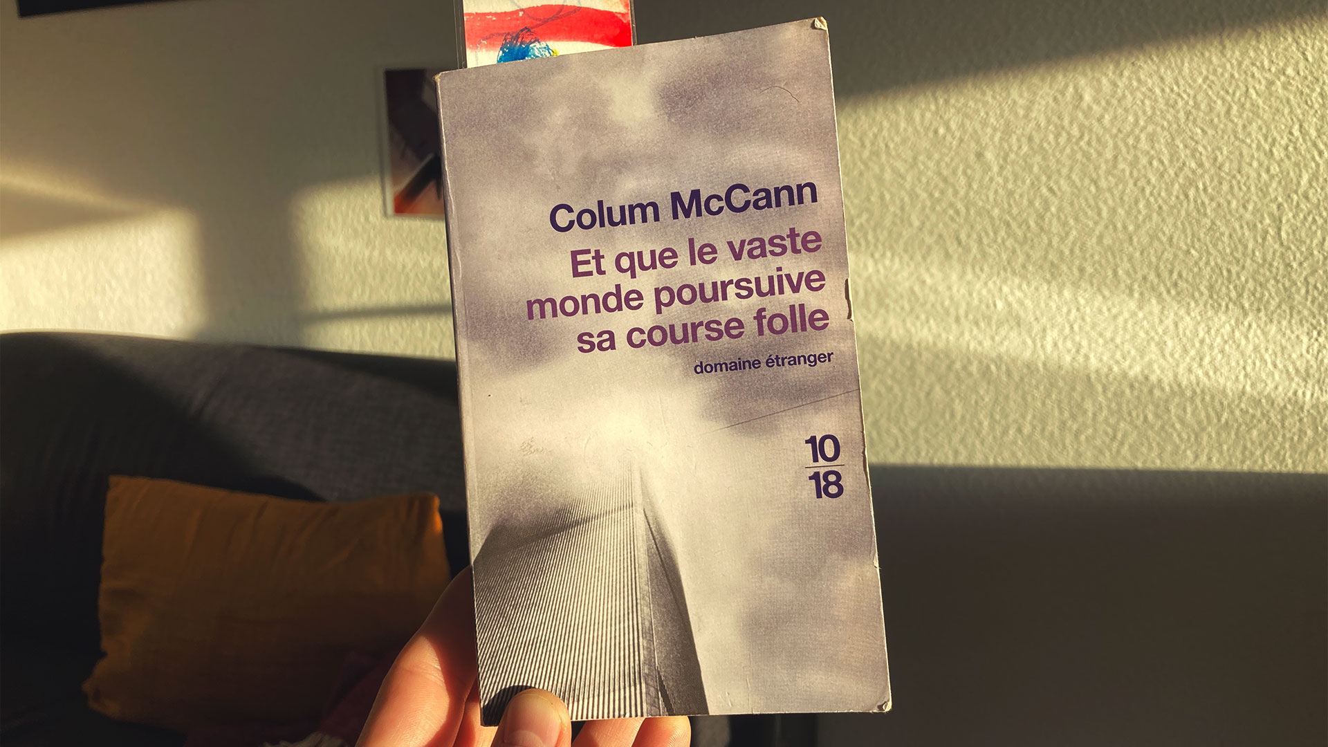 Colum Mccann, Et que le vaste monde continue sa course folle - chronique littéraire